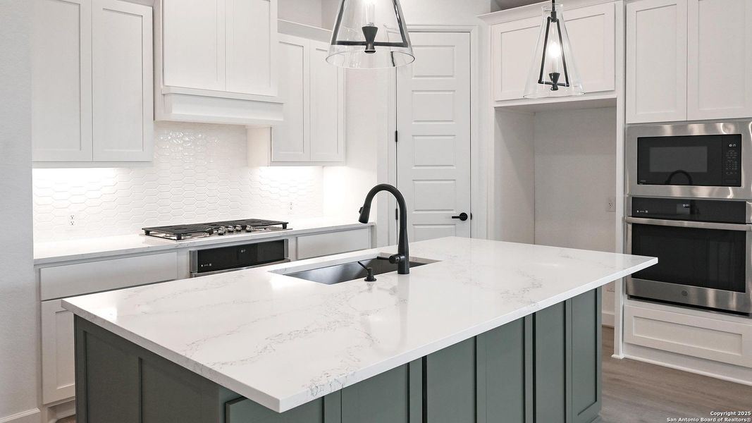 Image 20 of a home in Veramendi 60'. Image 20 of a home in Veramendi 60'.