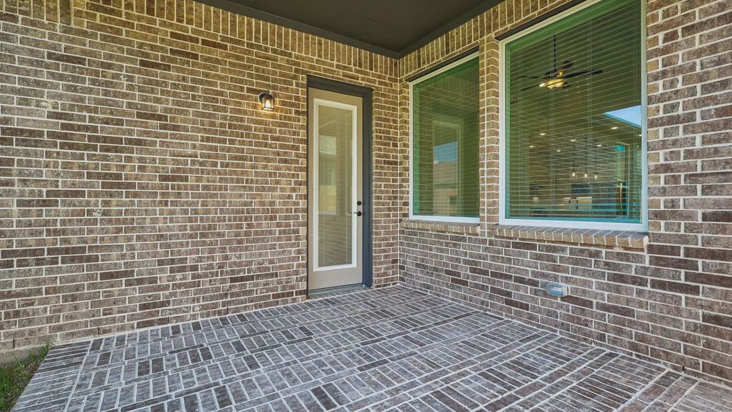 Representative exterior details of a home built from the Oxford by Chesmar Homes in Parkside on the River, Georgetown (Image 3).