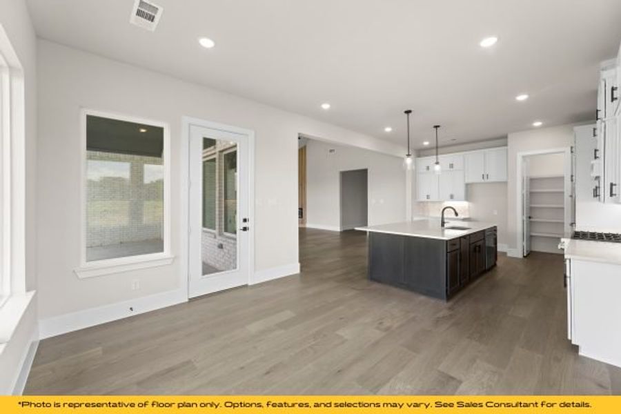 Representative unfurnished interior of a home built from the Belize by Stonefield Homes in Heath Golf and Yacht Club, Rockwall (Image 57).