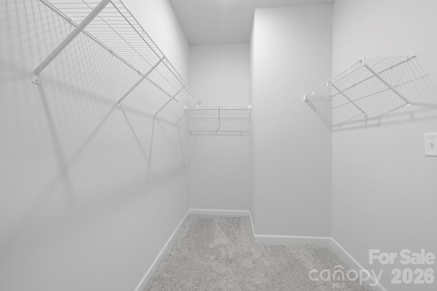 Spacious, unfurnished interior of a new home in Edgewood Preserve, Huntersville (Image 27).