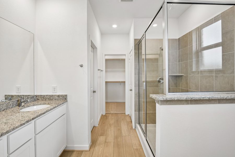 Furnished interior view inside a new home in Raburn Reserve 50s, Tomball (Image 6).