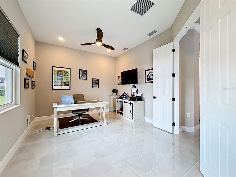 Furnished interior view inside a new home in , Mount Dora (Image 39).