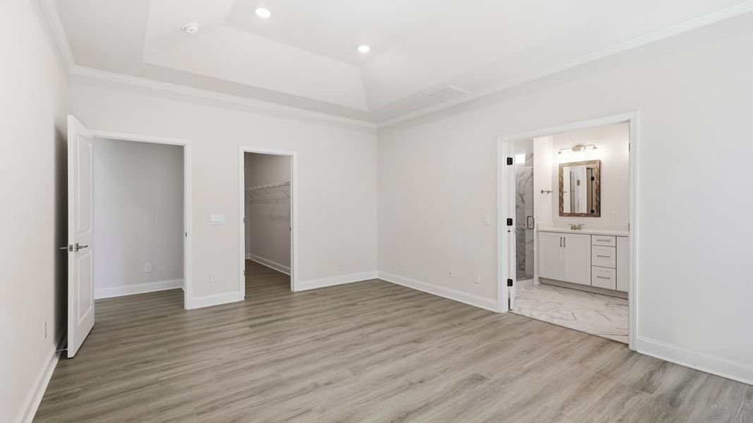 Spacious, unfurnished interior of a new home in Blue Ridge Trail, Fountain Inn (Image 34).