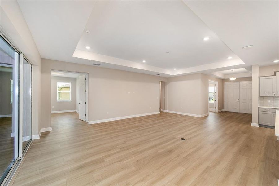 Spacious, unfurnished interior of a new home in , Ocala (Image 41).
