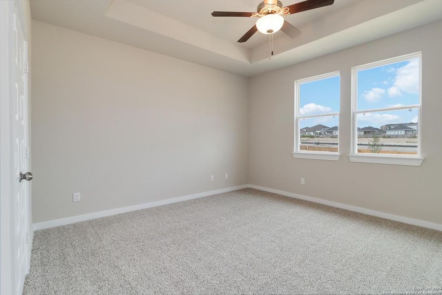Spacious, unfurnished interior of a new home in Hunters Ranch, San Antonio (Image 20). Spacious, unfurnished interior of a new home in Hunters Ranch, San Antonio (Image 20).