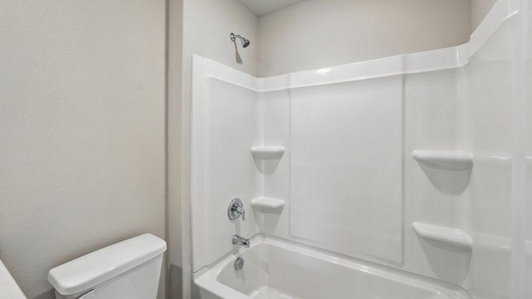 Image 35 representing the Diana by D.R. Horton in The Hills at Reunion, Newark, TX. Image 35 representing the Diana by D.R. Horton in The Hills at Reunion, Newark, TX.