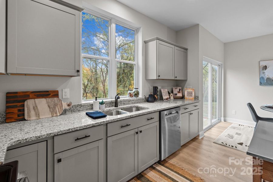 Furnished interior view inside a new home in , Statesville (Image 20). Furnished interior view inside a new home in , Statesville (Image 20).