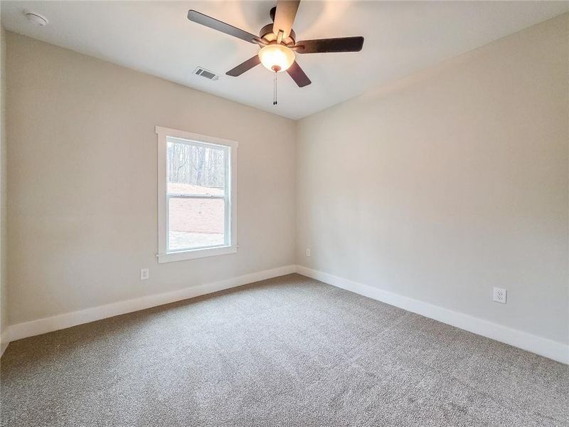 Spacious, unfurnished interior of a new home in , Dallas (Image 16).