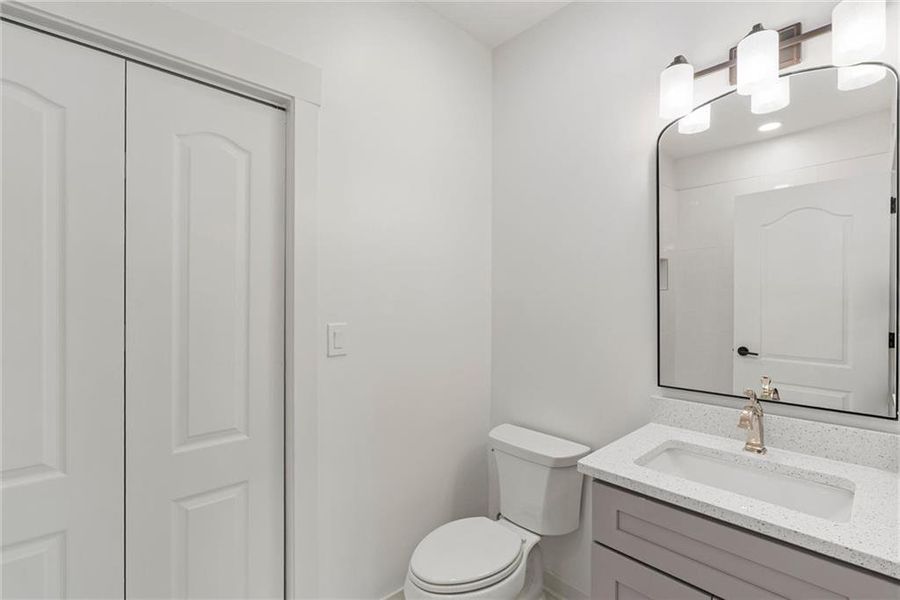 Furnished interior view inside a new home in , Peachtree City (Image 12).
