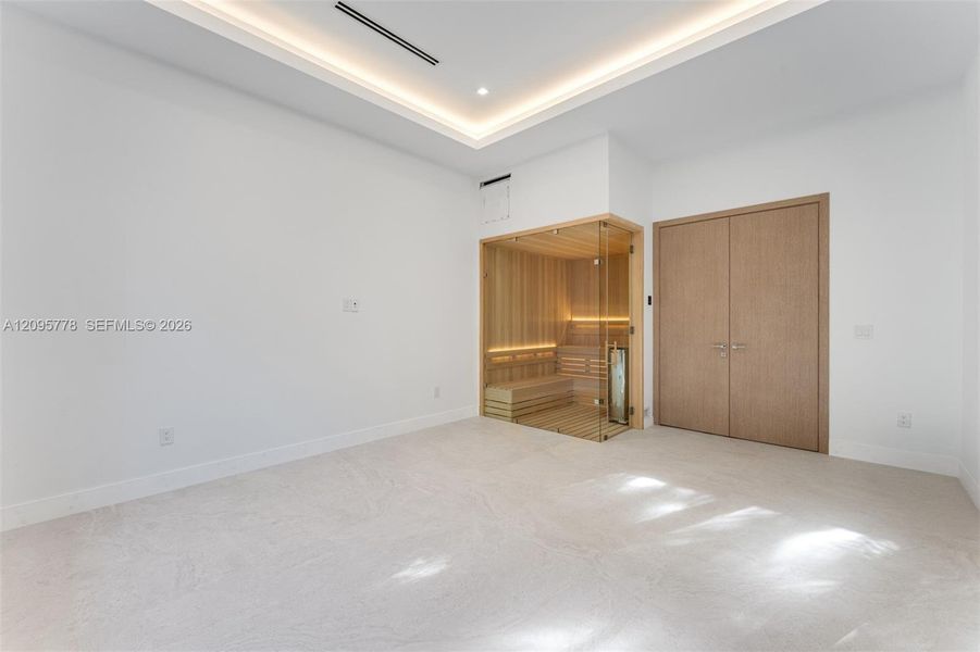 Spacious, unfurnished interior of a new home in , Pinecrest (Image 14).