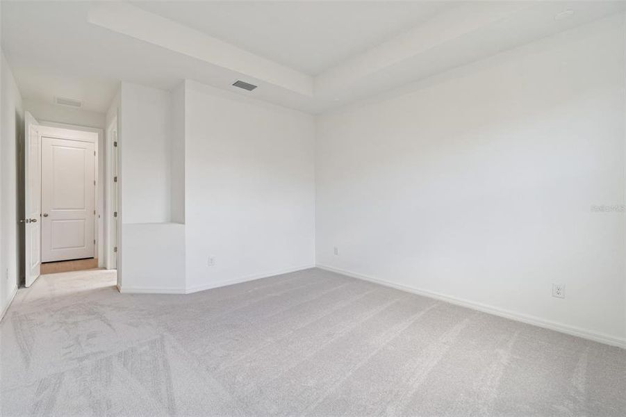 Spacious, unfurnished interior of a new home in Isles at Bayview, Parrish (Image 64). Spacious, unfurnished interior of a new home in Isles at Bayview, Parrish (Image 64).