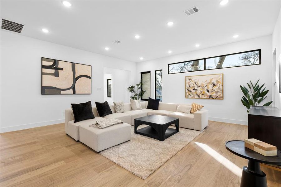 Furnished interior view inside a new home in , Dallas (Image 5).