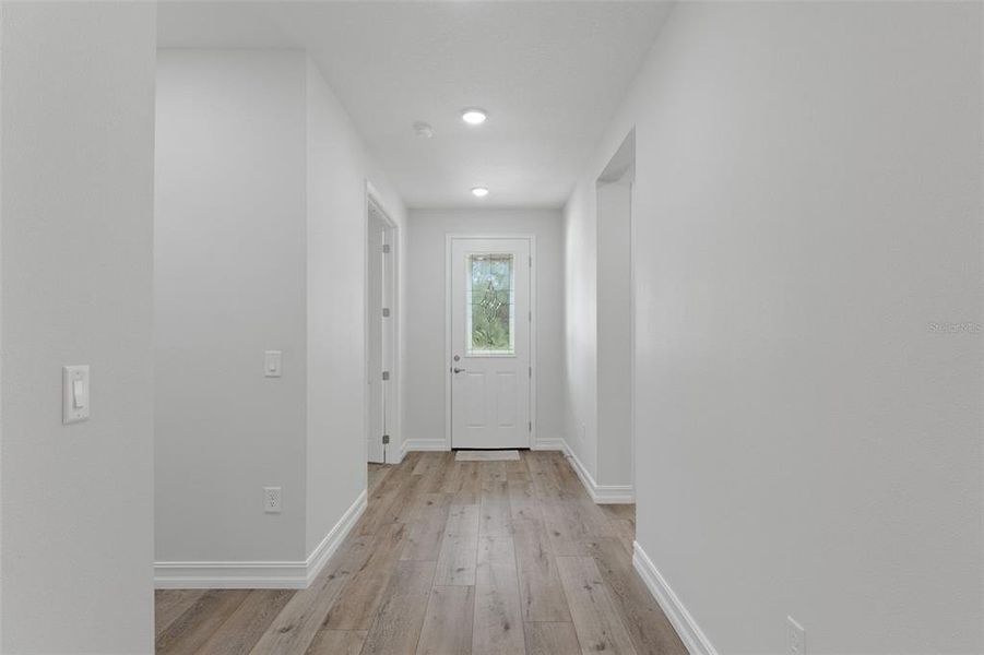 Spacious, unfurnished interior of a new home in , Beverly Hills (Image 7).