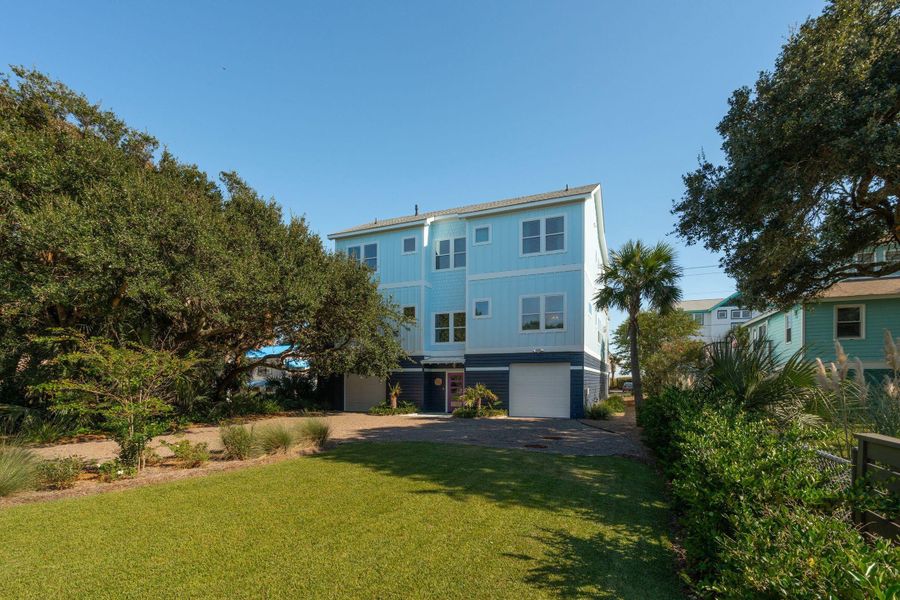 Image 78 of a home in .