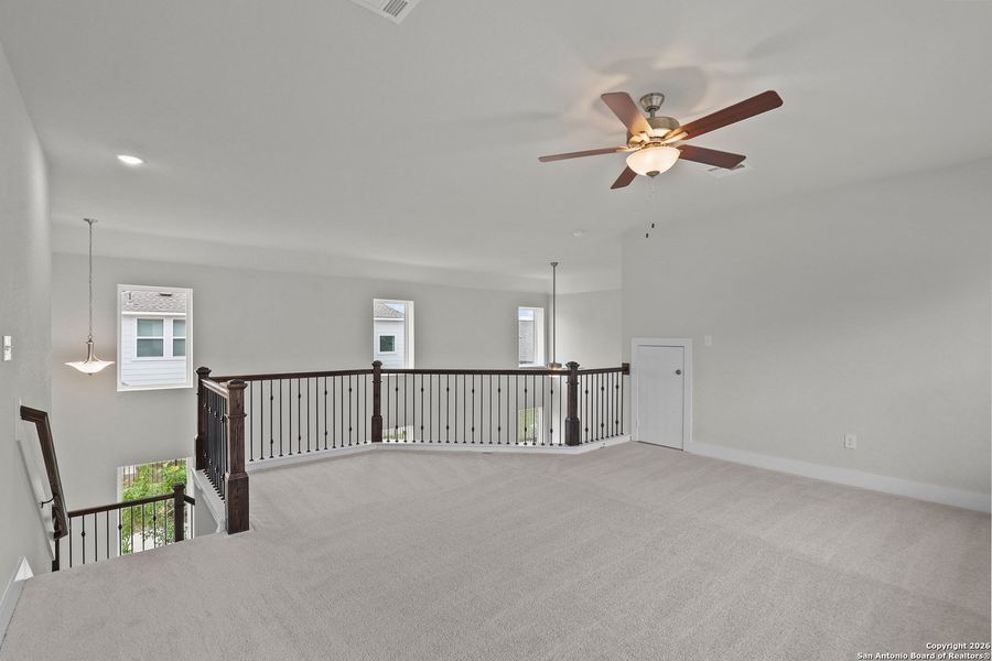 Spacious, unfurnished interior of a new home in Veramendi, New Braunfels (Image 27).