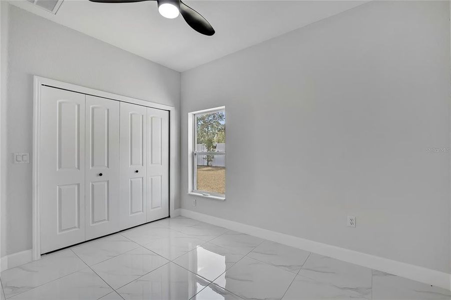Spacious, unfurnished interior of a new home in , Weeki Wachee (Image 25).