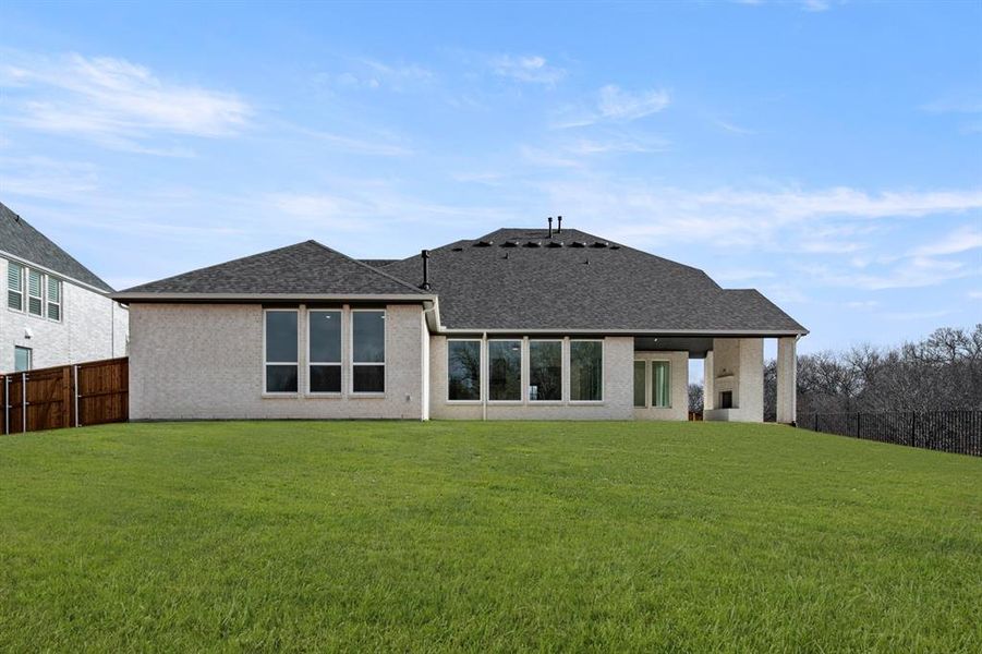 2909 Tulip-Rear Elevation