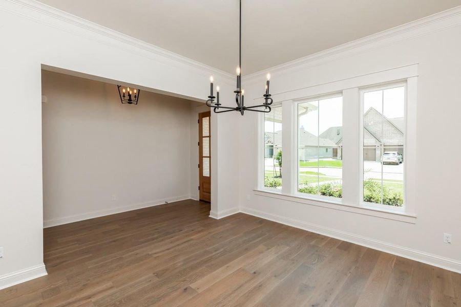 Spacious, unfurnished interior of a new home in , Beaumont (Image 31).