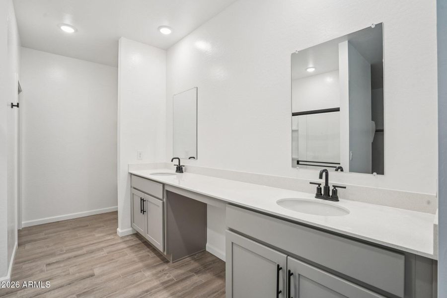 27-web-or-mls-W Cansados Rd-S1501-027