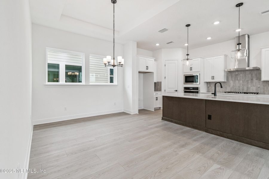 Spacious, unfurnished interior of a new home in Seabrook Village 40' Front Entry, Ponte Vedra (Image 18).