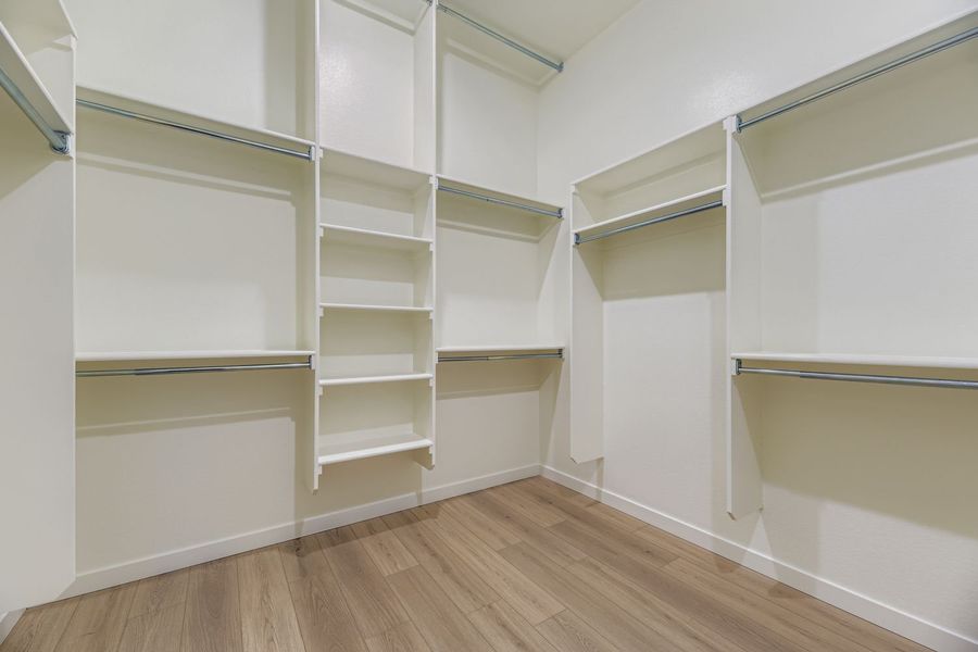 8942 S. Riviera - Primary Closet