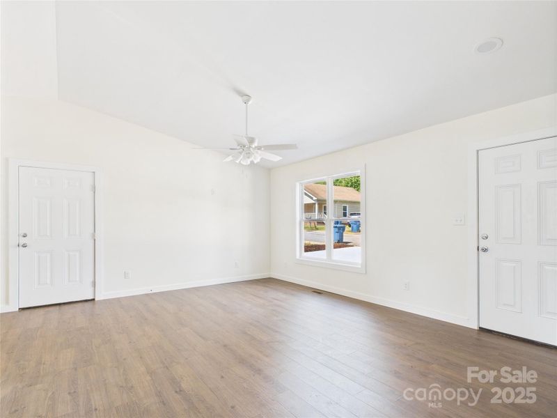 Spacious, unfurnished interior of a new home in , Granite Falls (Image 24).