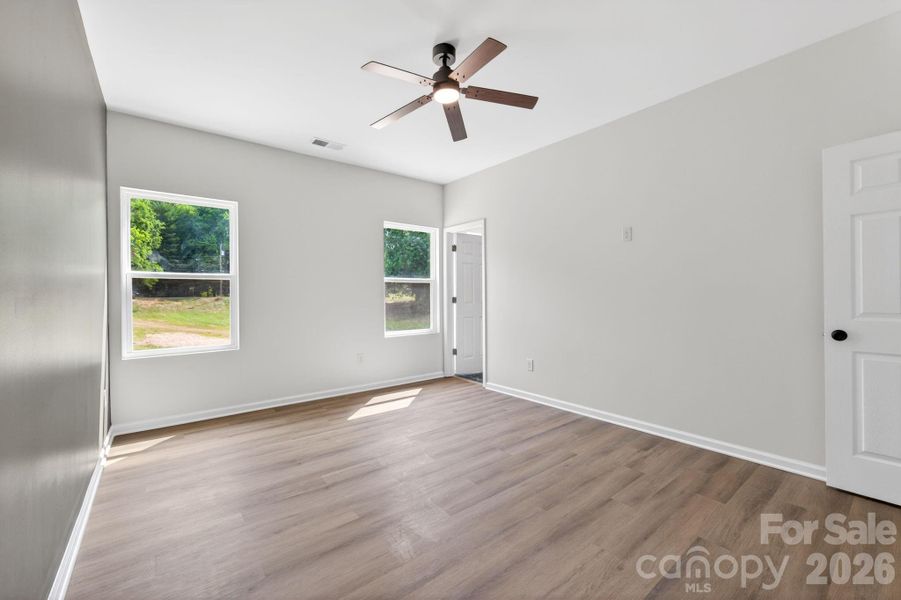 Spacious, unfurnished interior of a new home in , Cherryville (Image 23).
