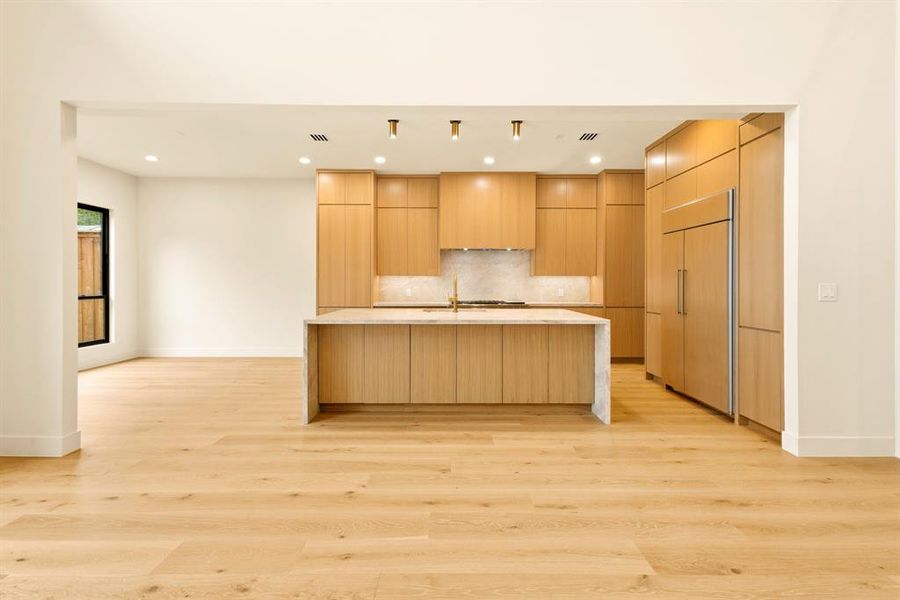 Furnished interior view inside a new home in , Dallas (Image 6).