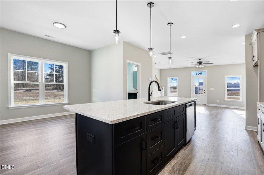 33-503 E 1st St-33 33-503 E 1st St-33