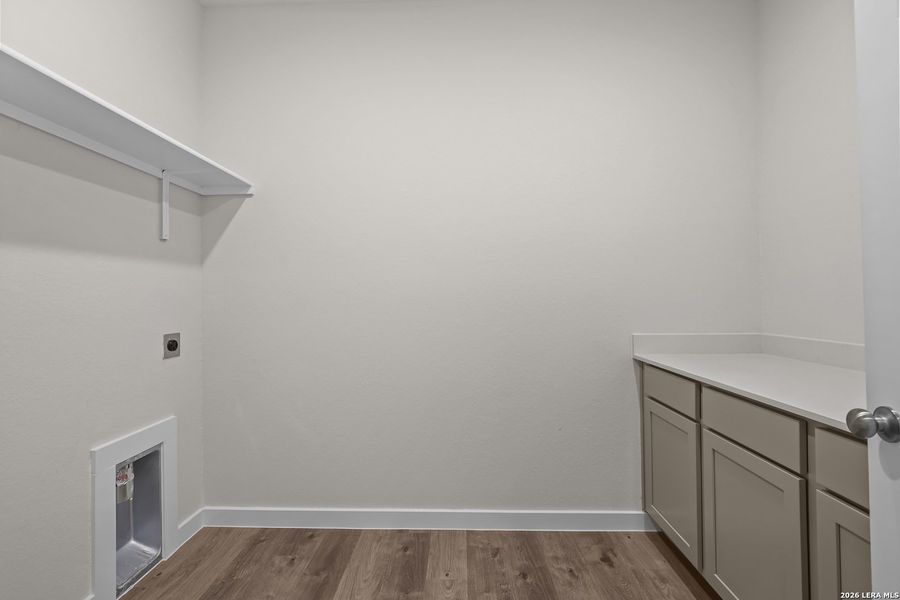 Spacious, unfurnished interior of a new home in Hiddenbrooke, Seguin (Image 19).