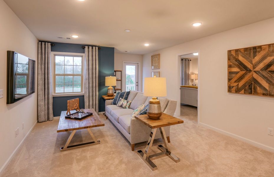 Representative furnished interior of a home built from the Continental by Pulte Homes in Independence at Carter's Station, Columbia (Image 26).