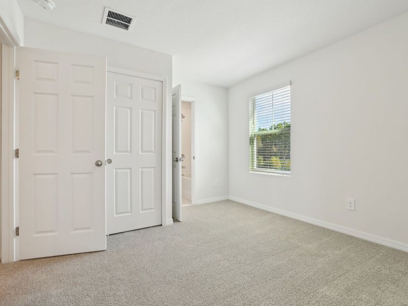 Spacious, unfurnished interior of a new home in Bradford Park, Ormond Beach (Image 12). Spacious, unfurnished interior of a new home in Bradford Park, Ormond Beach (Image 12).