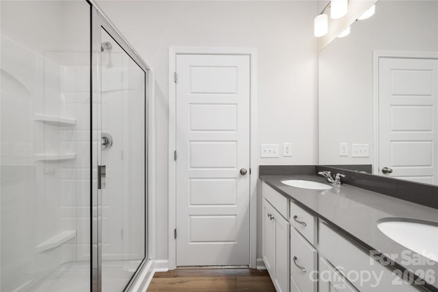 Furnished interior view inside a new home in Edgewood Preserve, Huntersville (Image 18). Furnished interior view inside a new home in Edgewood Preserve, Huntersville (Image 18).