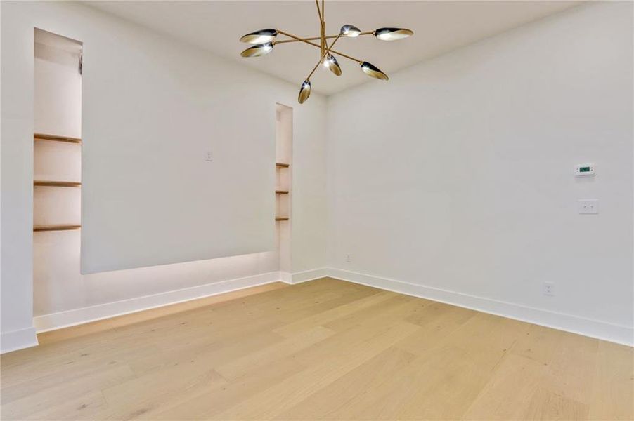 Spacious, unfurnished interior of a new home in , Marietta (Image 18).