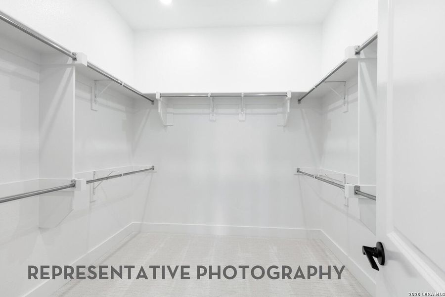 Spacious, unfurnished interior of a new home in Mayfair, New Braunfels (Image 20).