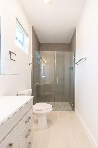 Furnished interior view inside a new home in , Lake Placid (Image 6).