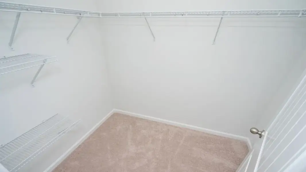 Representative unfurnished interior of a home built from the Elle by D.R. Horton in Brookside, Richlands (Image 25).