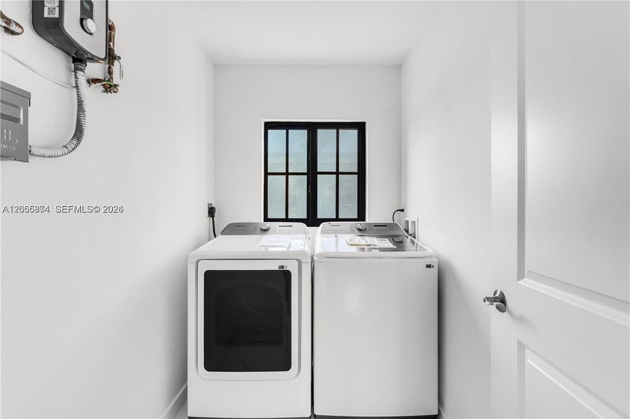Furnished interior view inside a new home in , Homestead (Image 6).