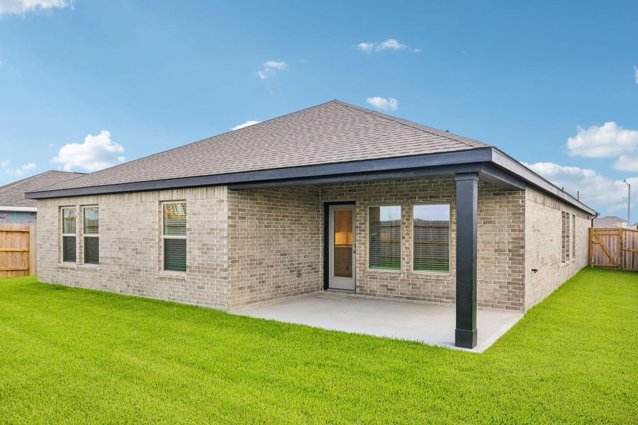 Exterior details and patio area of a home in , Dayton (Image 19).