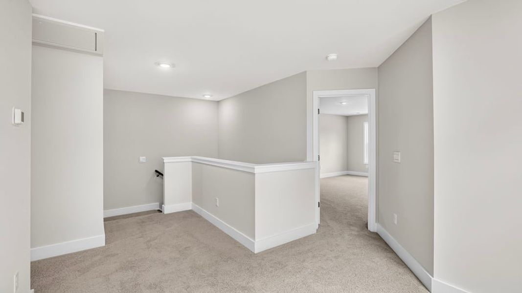 Spacious, unfurnished interior of a new home in Hidden Hills, Spartanburg (Image 22).