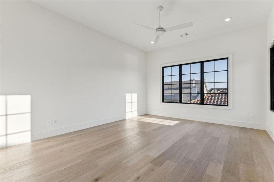 Spacious, unfurnished interior of a new home in , Fort Worth (Image 30). Spacious, unfurnished interior of a new home in , Fort Worth (Image 30).