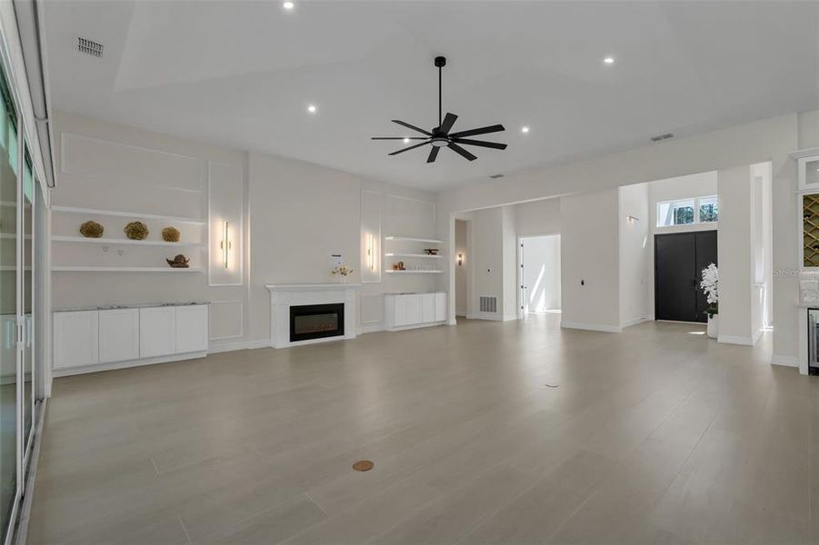 Spacious, unfurnished interior of a new home in , Kissimmee (Image 27). Spacious, unfurnished interior of a new home in , Kissimmee (Image 27).