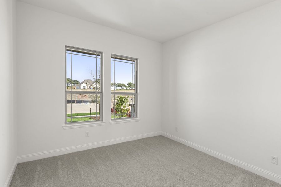 Spacious, unfurnished interior of a new home in River Ranch, Van (Image 25).