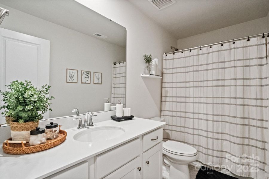 Furnished interior view inside a new home in , Fort Mill (Image 7).