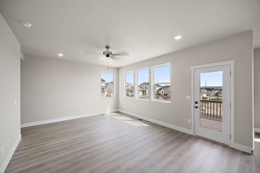 Spacious, unfurnished interior of a new home in Trails at Aspen Ridge-3, Colorado Springs (Image 18).