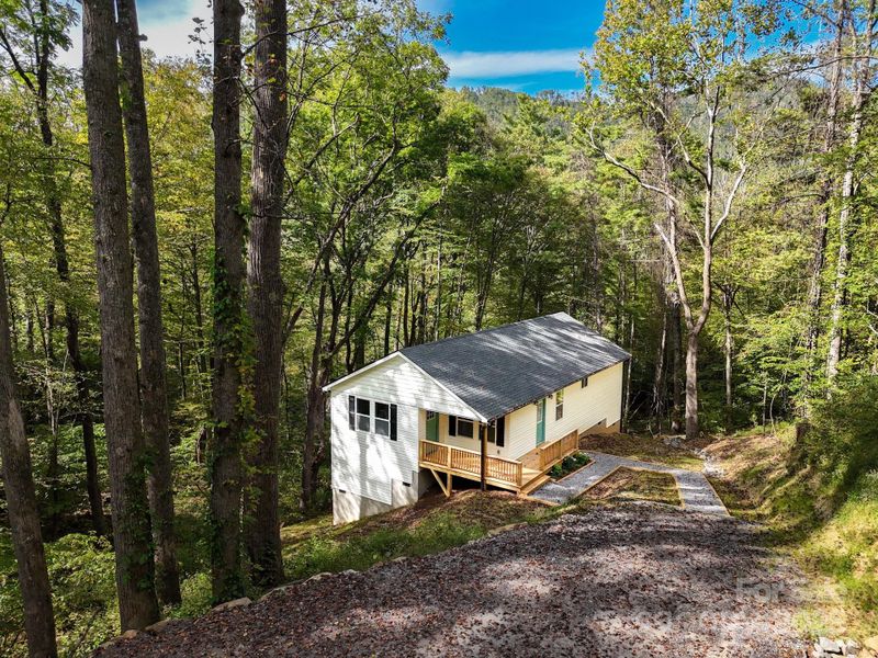 Image 38 of a home in .