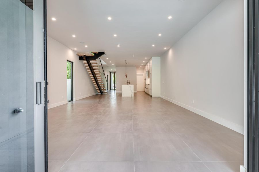 Spacious, unfurnished interior of a new home in , Fort Lauderdale (Image 13). Spacious, unfurnished interior of a new home in , Fort Lauderdale (Image 13).
