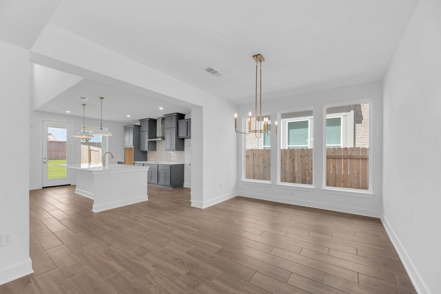 Spacious, unfurnished interior of a new home in Nolina, Georgetown (Image 23).