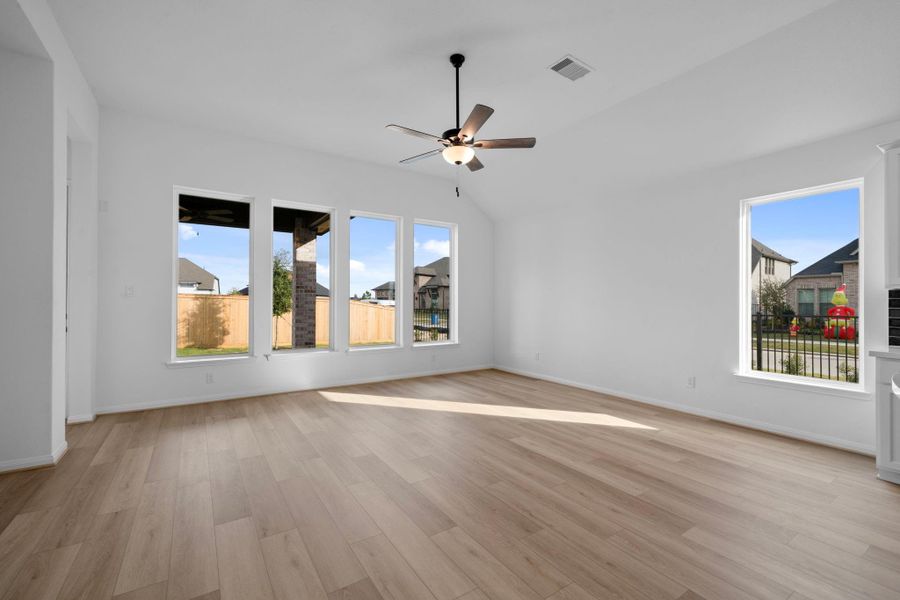 Spacious, unfurnished interior of a new home in Bridgeland, Cypress (Image 21).