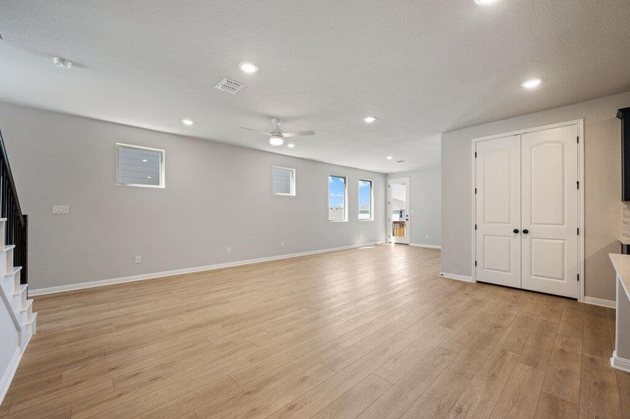 Spacious, unfurnished interior of a new home in Cannon Ranch, Dripping Springs (Image 34).